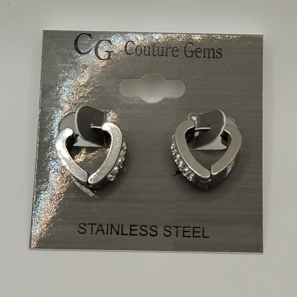 Silver S.Steel Heart Earrings 🎁 - Picture 3 of 3